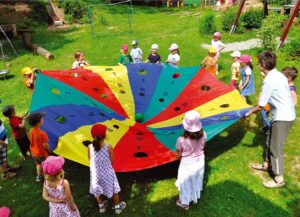 EduPlay Schwungtuch Schweizer Käse"