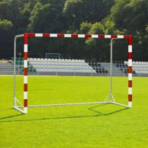 Handballtor mit beklebtem Torrahmen