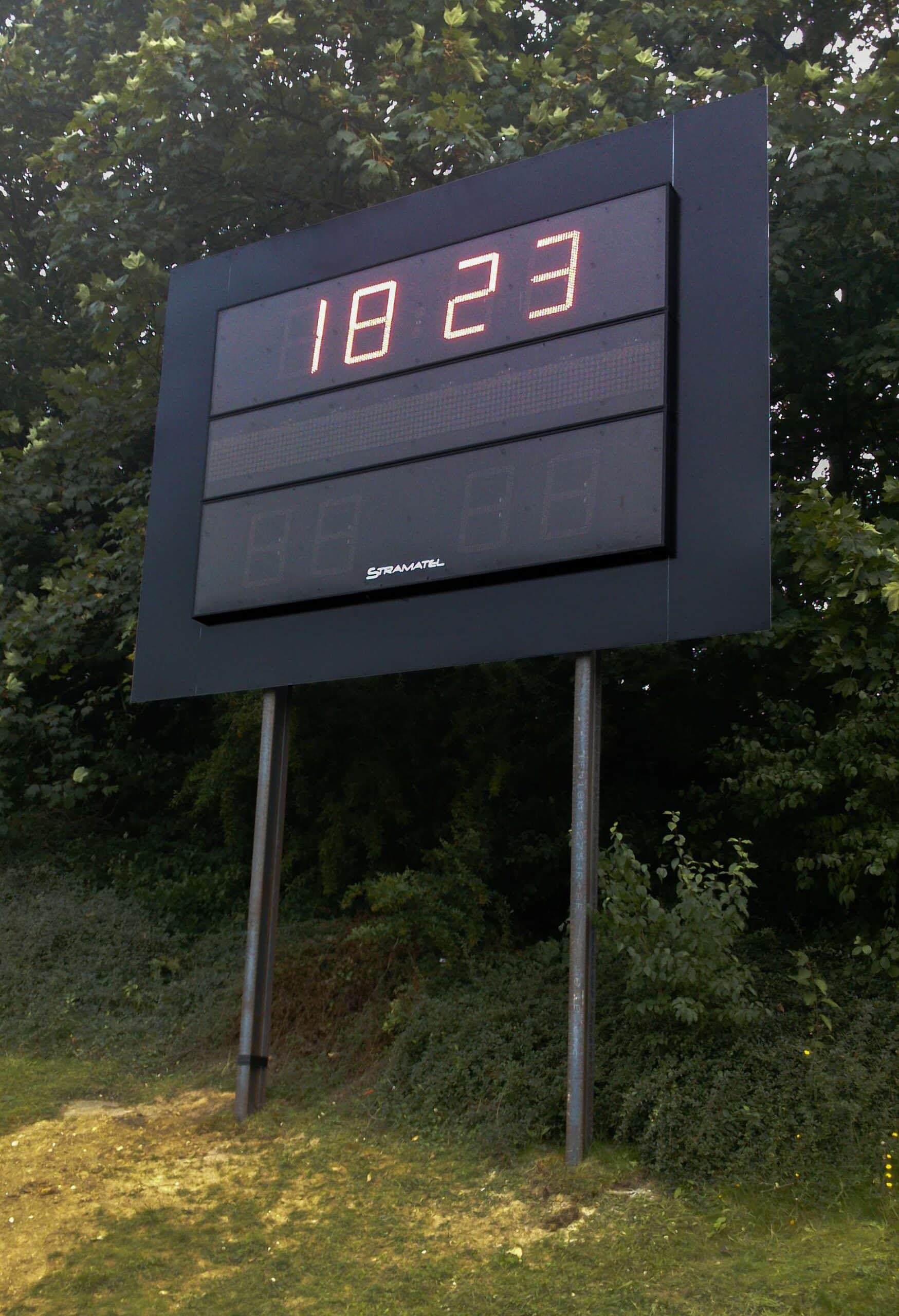 Stramatel Werbeplatten für Anzeigetafeln